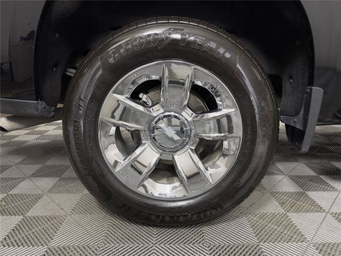 Used 2025 Chevrolet Silverado 1500 RST w/ Convenience Package II RWD image 14