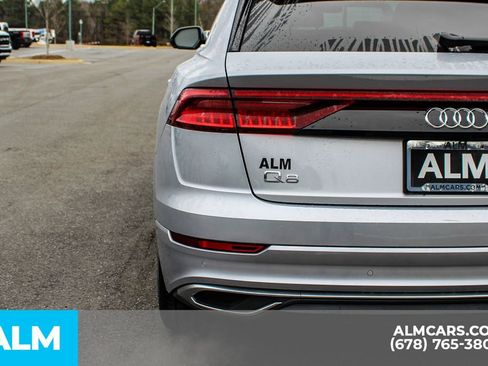 Used 2022 Audi Q8 Premium Plus image 13