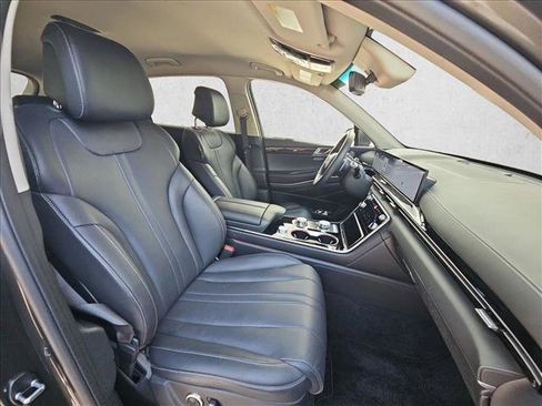 Used 2025 Genesis GV80 2.5T Standard AWD/4WD image 19