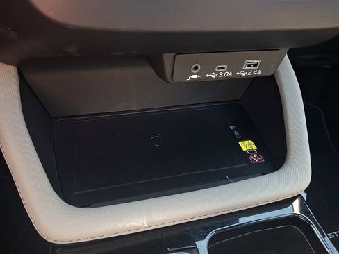 Certified 2026 Subaru Forester Limited image 24