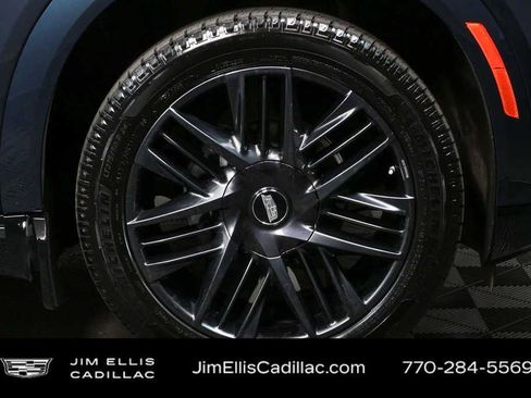 Certified 2026 Cadillac Escalade IQ Sport 1 w/ LPO, ONYX Package AWD/4WD image 36