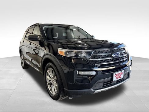 Certified 2023 Ford Explorer XLT w/ Equipment Group 202A image 7