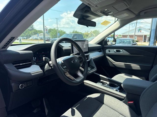 Used 2026 Ford Explorer Active AWD/4WD image 9