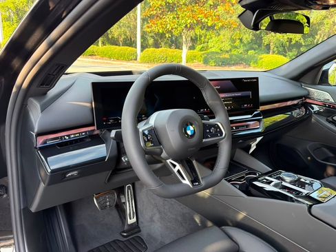 New 2027 BMW 530i xDrive w/ M Sport Package AWD/4WD image 11