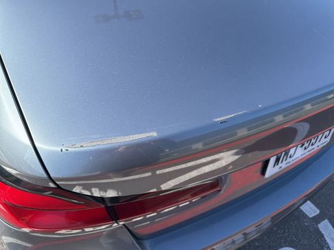 Used 2021 BMW 540i w/ Luxury Seating Package image 13