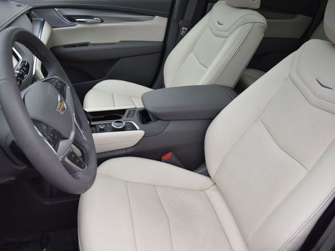 New 2026 Cadillac XT5 Premium Luxury w/ Driver Assist Package image 13