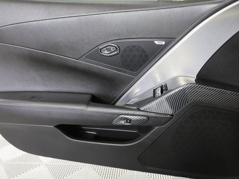 Used 2016 Chevrolet Corvette Stingray image 28