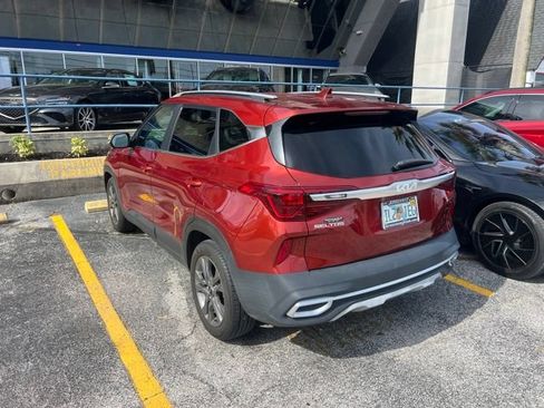 Used 2023 Kia Seltos S FWD image 4