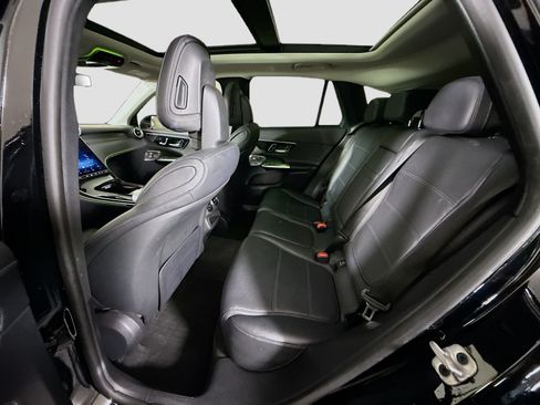 Used 2023 Mercedes-Benz GLC 300 4MATIC w/ Exclusive Trim Package image 25
