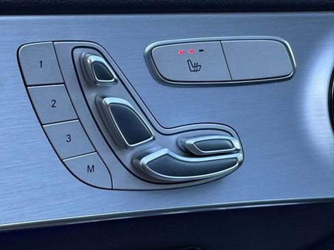 Used 2022 Mercedes-Benz GLC 300 4MATIC image 7