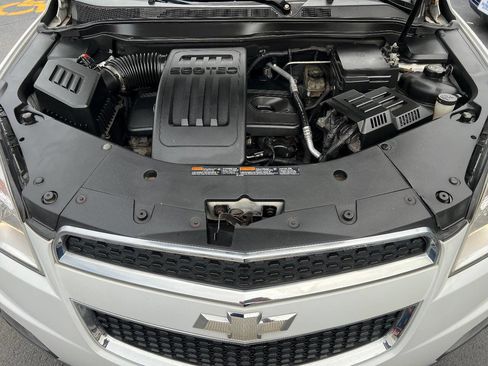 Used 2012 Chevrolet Equinox LS image 40