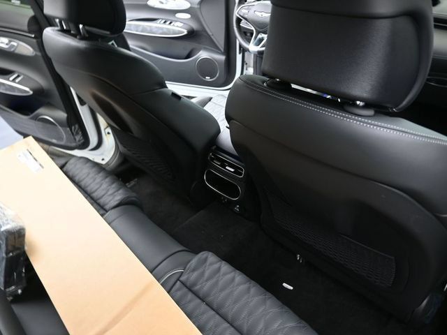 Used 2024 Genesis GV70 3.5T Sport w/ Sport Advanced Package AWD/4WD image 15