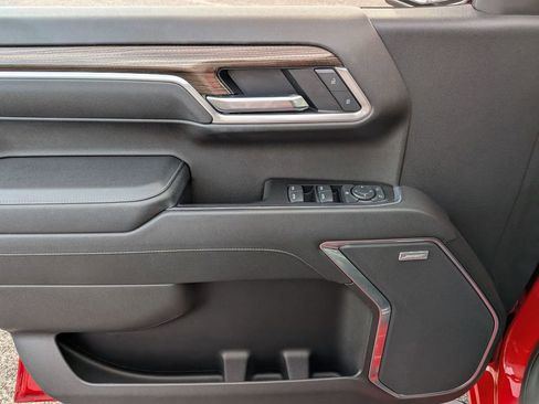 Used 2022 Chevrolet Silverado 1500 LT Trail Boss w/ LT Trail Boss Premium Package image 16