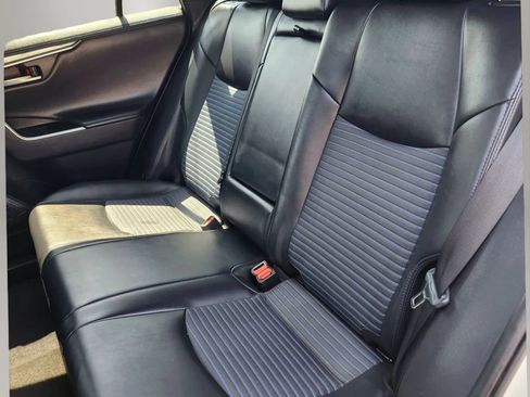 Used 2019 Toyota RAV4 XSE AWD/4WD image 16