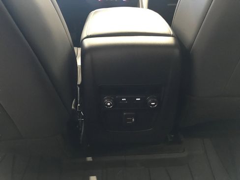 Certified 2024 Buick Enclave Essence w/ Sport Touring Edition image 14