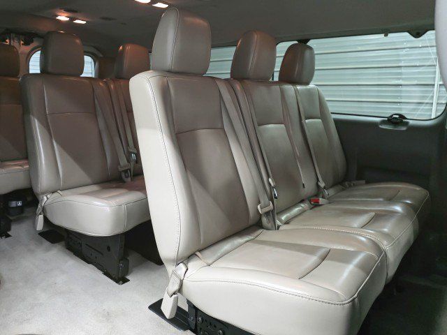 Used 2017 Nissan NV 3500 SL RWD image 12
