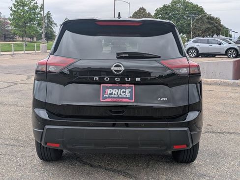 Used 2025 Nissan Rogue SV AWD/4WD image 7