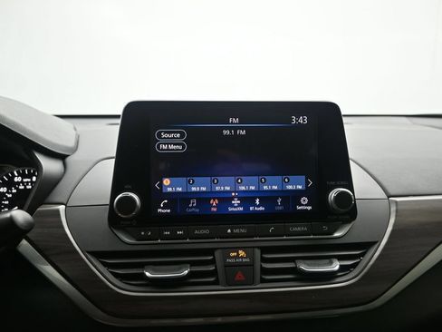 Used 2023 Nissan Altima 2.5 SV FWD image 15