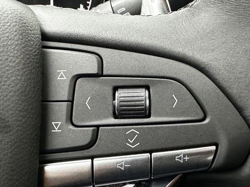 New 2025 Cadillac XT6 Sport w/ Technology Package image 18