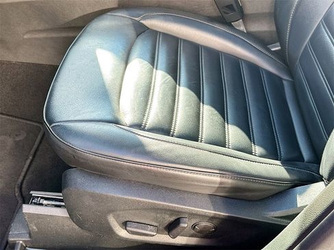 Used 2020 Ford Edge SEL w/ Convenience Package image 9