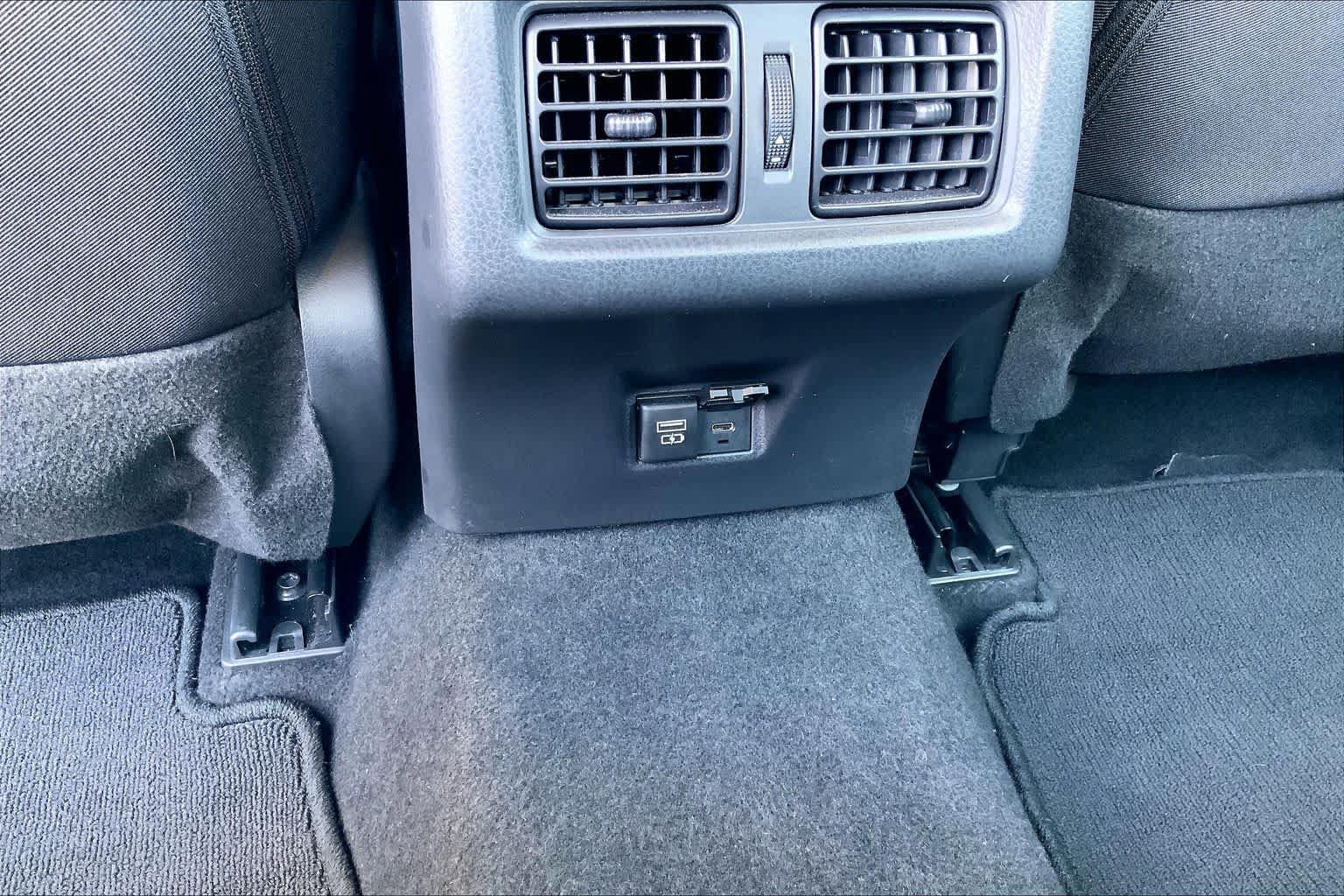 Used 2025 Toyota Camry LE FWD image 36