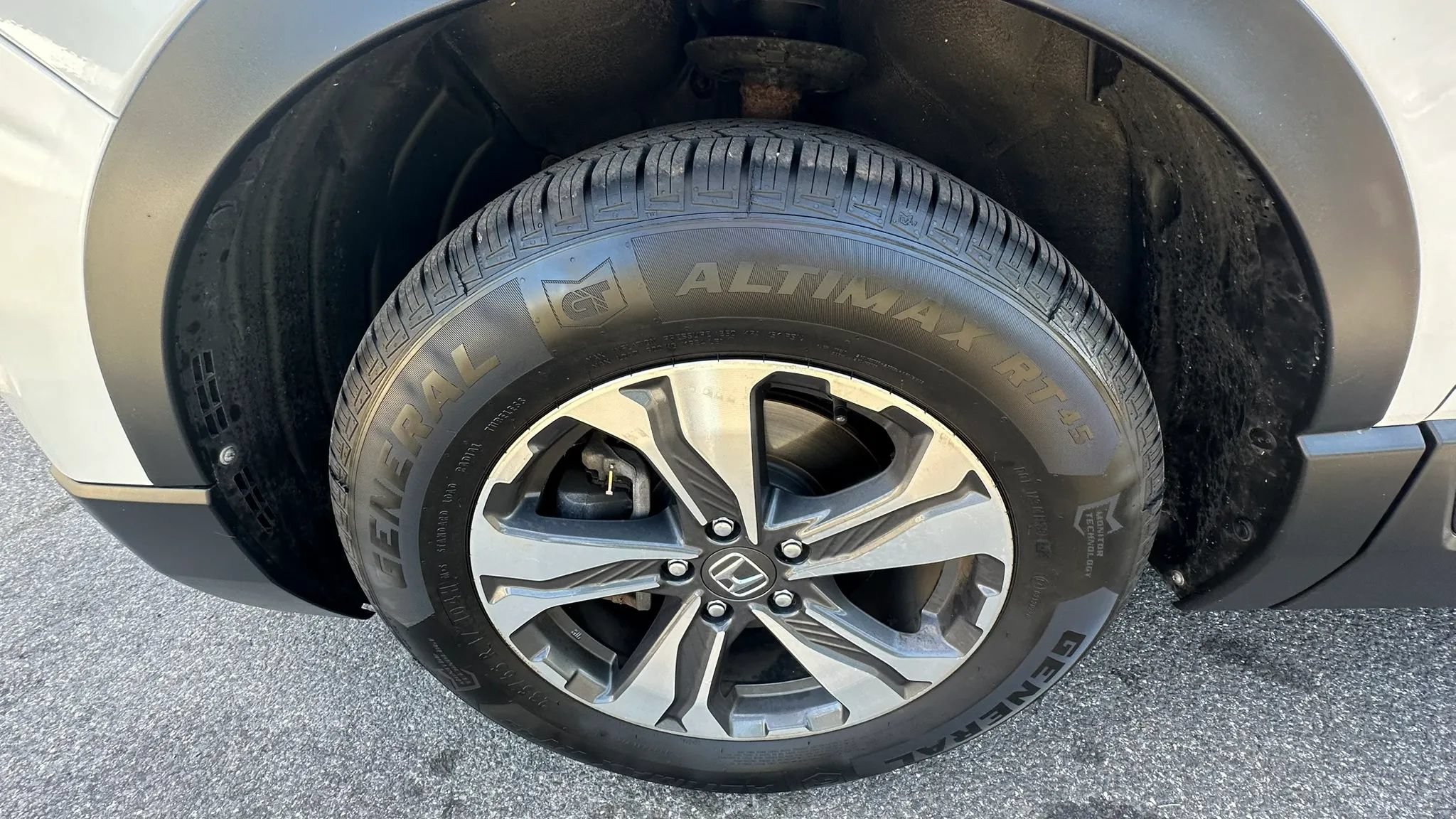 Used 2018 Honda CR-V LX image 9