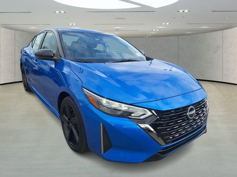 Certified 2024 Nissan Sentra SR w/ Trunk Package image 7