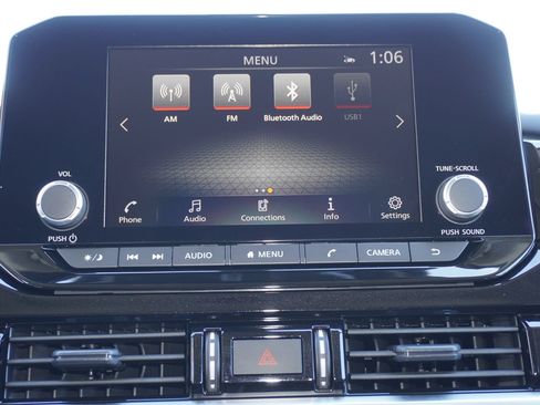 Used 2025 Nissan Pathfinder SV FWD image 19