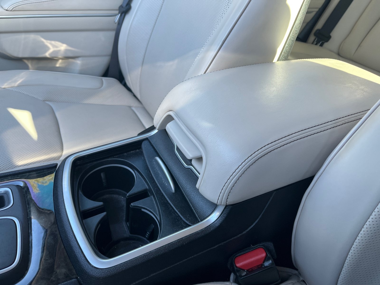Used 2019 Chrysler 300 Limited w/ Safetytec Plus Group RWD image 27