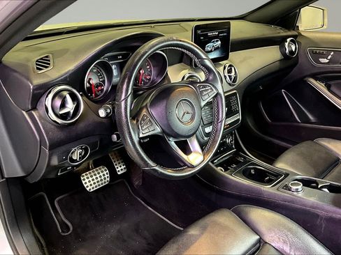 Used 2018 Mercedes-Benz GLA 250 4MATIC image 17