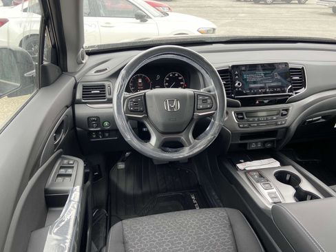 New 2025 Honda Ridgeline Sport+ image 6