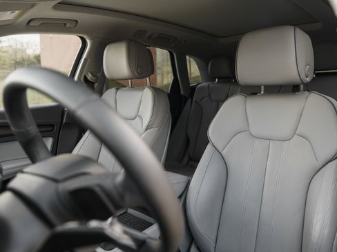 Used 2023 Audi Q5 2.0T Prestige w/ Prestige Package image 21