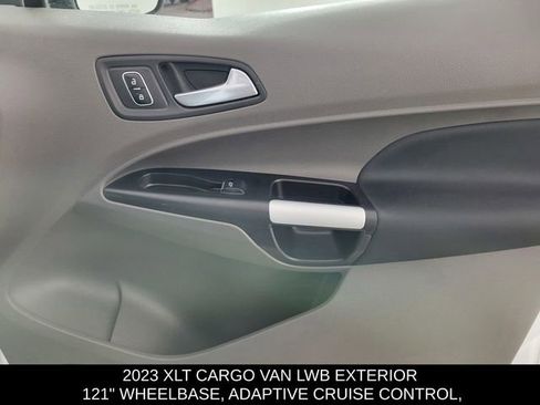 Used 2023 Ford Transit Connect XLT image 26