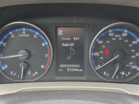 Used 2017 Toyota RAV4 XLE w/ Plus Special Value Package AWD/4WD image 20