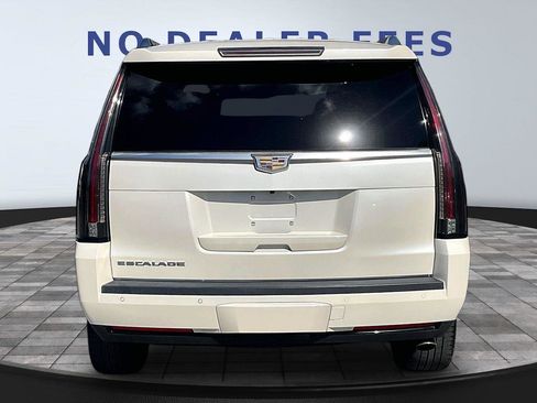 Used 2015 Cadillac Escalade Premium AWD/4WD image 5