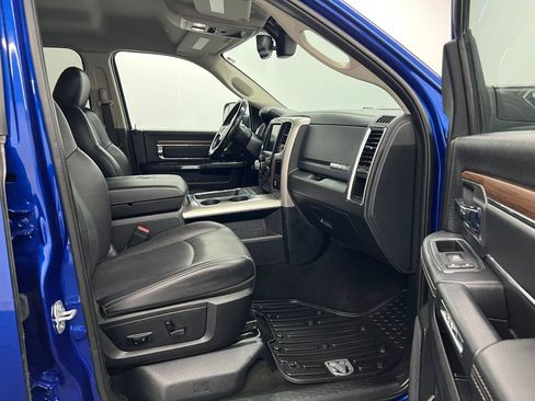 Used 2017 RAM 1500 Laramie AWD/4WD image 25