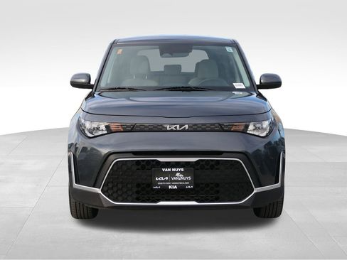 Used 2023 Kia Soul LX image 8