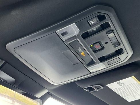 Used 2024 Toyota Tundra Platinum image 35