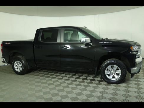 Certified 2021 Chevrolet Silverado 1500 LT w/ Bed Protection Package AWD/4WD image 15
