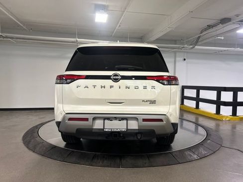Used 2024 Nissan Pathfinder Platinum AWD/4WD image 8