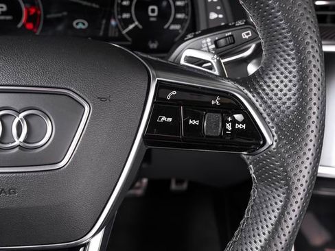 Used 2022 Audi RS 6 AWD/4WD image 43