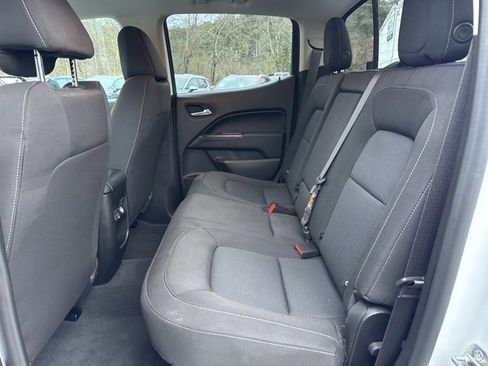 Used 2022 Chevrolet Colorado LT w/ LT Convenience Package image 18