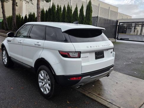 Used 2018 Land Rover Range Rover Evoque SE Premium image 7