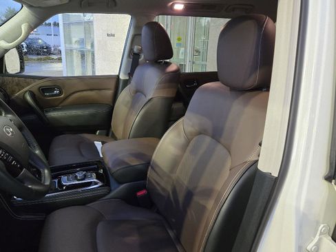 Certified 2024 INFINITI QX80 Premium Select w/ Cargo Package image 9