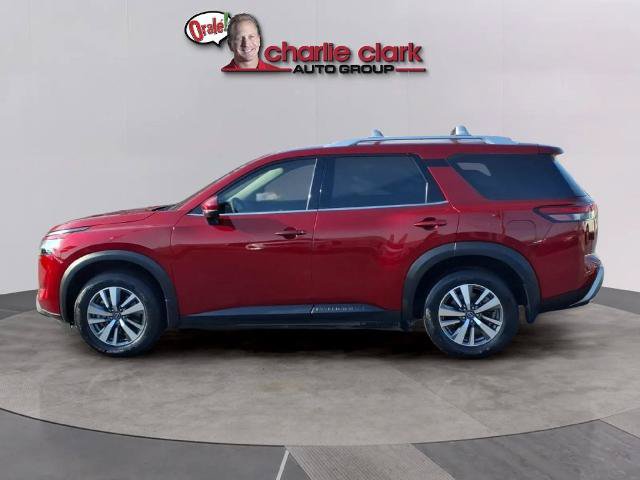 Certified 2024 Nissan Pathfinder SL w/ Cargo Package FWD image 2