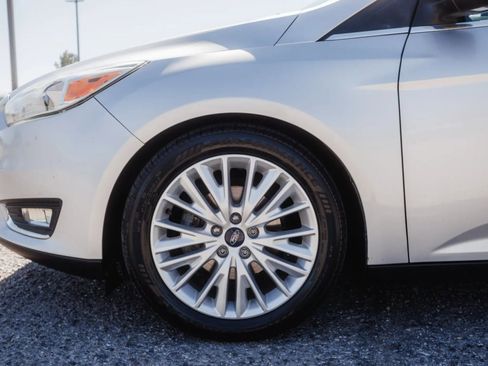 Used 2018 Ford Focus Titanium image 10