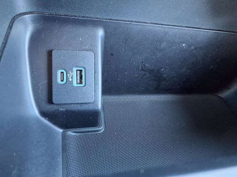 Used 2022 Ford F150 XLT w/ Equipment Group 302A High AWD/4WD image 11