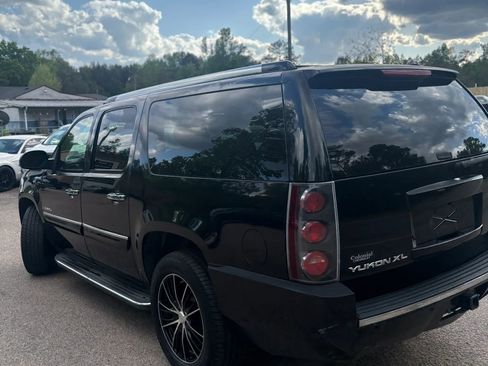 Used 2007 GMC Yukon XL Denali AWD/4WD image 3