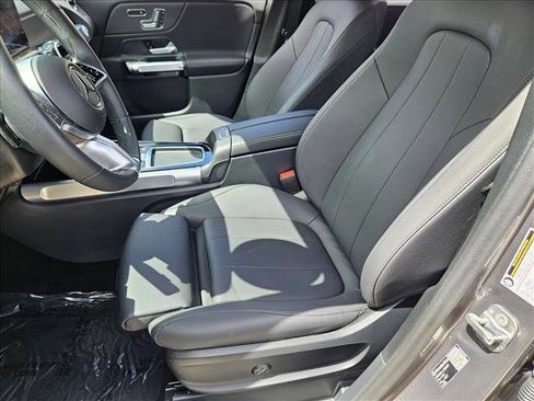 Used 2026 Mercedes-Benz GLB 250 image 15