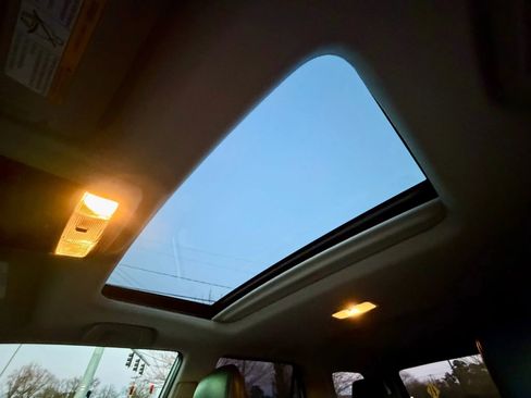 Used 2017 Toyota 4Runner SR5 Premium image 18